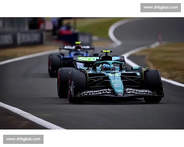 F1排位赛全解析揭秘赛车手争夺杆位的激烈较量与战略博弈